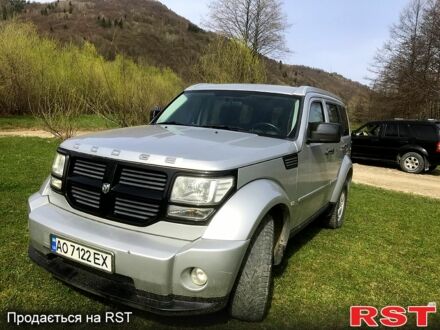 Сірий Додж Nitro, об'ємом двигуна 2.8 л та пробігом 250 тис. км за 9800 $, фото 1 на Automoto.ua