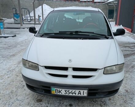 Белый Додж РАМ, объемом двигателя 2.5 л и пробегом 400 тыс. км за 3600 $, фото 1 на Automoto.ua