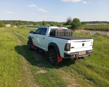 Білий Додж RAM, об'ємом двигуна 5 л та пробігом 150 тис. км за 30000 $, фото 15 на Automoto.ua