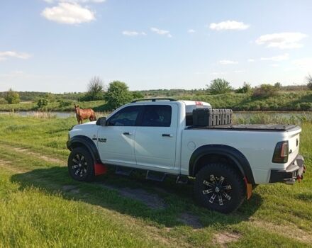 Білий Додж RAM, об'ємом двигуна 5 л та пробігом 150 тис. км за 30000 $, фото 4 на Automoto.ua