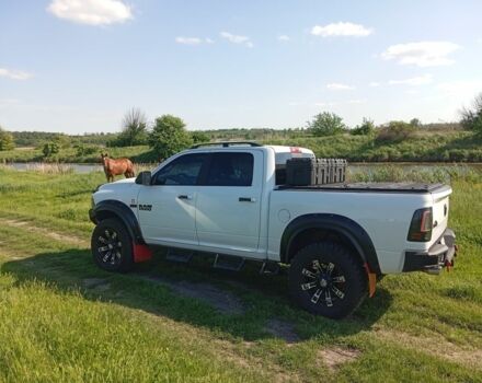 Білий Додж RAM, об'ємом двигуна 5 л та пробігом 150 тис. км за 30000 $, фото 3 на Automoto.ua