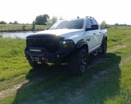 Білий Додж RAM, об'ємом двигуна 5 л та пробігом 150 тис. км за 30000 $, фото 7 на Automoto.ua