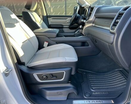 Білий Додж RAM, об'ємом двигуна 5.7 л та пробігом 39 тис. км за 75000 $, фото 38 на Automoto.ua