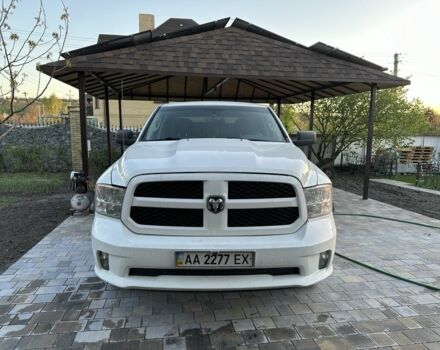 Белый Додж РАМ, объемом двигателя 5.7 л и пробегом 173 тыс. км за 22500 $, фото 1 на Automoto.ua
