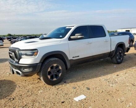 Белый Додж РАМ, объемом двигателя 5.7 л и пробегом 34 тыс. км за 15200 $, фото 1 на Automoto.ua