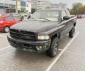 Чорний Додж RAM, об'ємом двигуна 5.2 л та пробігом 320 тис. км за 2050 $, фото 1 на Automoto.ua