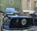 Черный Додж РАМ, объемом двигателя 5.7 л и пробегом 230 тыс. км за 25000 $, фото 5 на Automoto.ua
