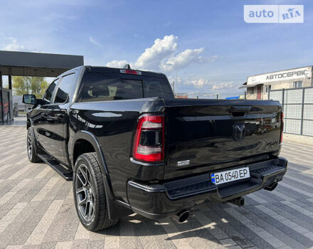 Чорний Додж RAM, об'ємом двигуна 5.7 л та пробігом 31 тис. км за 54000 $, фото 8 на Automoto.ua