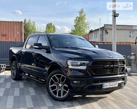 Чорний Додж RAM, об'ємом двигуна 5.7 л та пробігом 31 тис. км за 54000 $, фото 18 на Automoto.ua