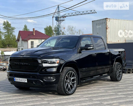 Чорний Додж RAM, об'ємом двигуна 5.7 л та пробігом 31 тис. км за 54000 $, фото 3 на Automoto.ua