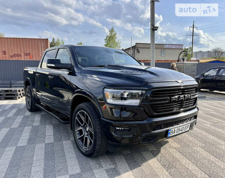 Чорний Додж RAM, об'ємом двигуна 5.7 л та пробігом 31 тис. км за 54000 $, фото 16 на Automoto.ua