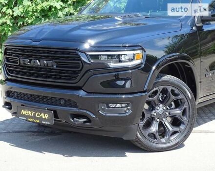 Чорний Додж RAM, об'ємом двигуна 5.7 л та пробігом 2 тис. км за 105500 $, фото 2 на Automoto.ua