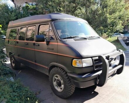 Чорний Додж RAM, об'ємом двигуна 5.2 л та пробігом 2 тис. км за 7000 $, фото 3 на Automoto.ua