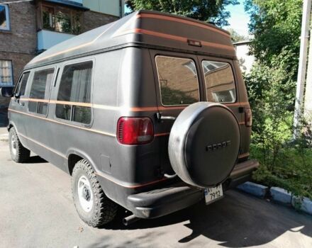 Чорний Додж RAM, об'ємом двигуна 5.2 л та пробігом 2 тис. км за 7000 $, фото 2 на Automoto.ua