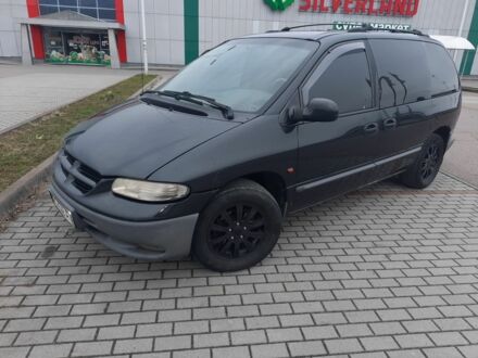 Додж RAM 1998 у Хусте на Automoto.ua Чорний Додж RAM, об'ємом двигуна 2.45 л та пробігом 300 тис. км за 2200 $, фото 1 на Automoto.ua