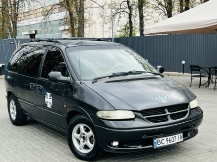 Черный Додж РАМ, объемом двигателя 2.5 л и пробегом 240 тыс. км за 2155 $, фото 1 на Automoto.ua