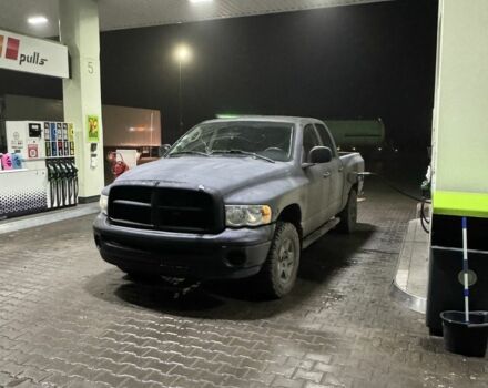 Черный Додж РАМ, объемом двигателя 4.7 л и пробегом 250 тыс. км за 5500 $, фото 1 на Automoto.ua