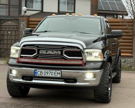 Черный Додж РАМ, объемом двигателя 5.7 л и пробегом 166 тыс. км за 16700 $, фото 1 на Automoto.ua