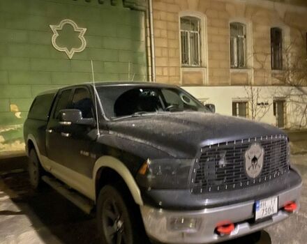 Чорний Додж RAM, об'ємом двигуна 5.7 л та пробігом 230 тис. км за 25000 $, фото 1 на Automoto.ua