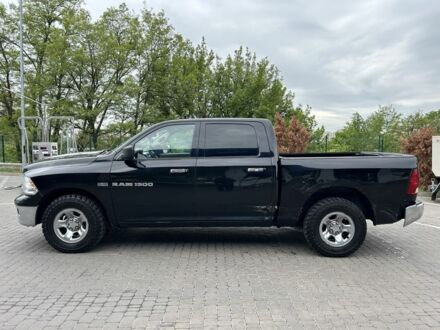 Додж RAM 2012 у Києві на Automoto.ua Чорний Додж RAM, об'ємом двигуна 5.7 л та пробігом 248 тис. км за 13500 $, фото 1 на Automoto.ua