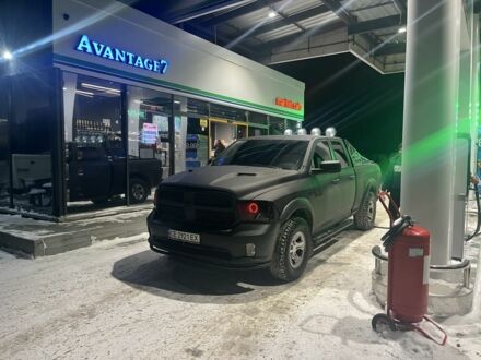 Чорний Додж RAM, об'ємом двигуна 5.7 л та пробігом 260 тис. км за 20000 $, фото 1 на Automoto.ua