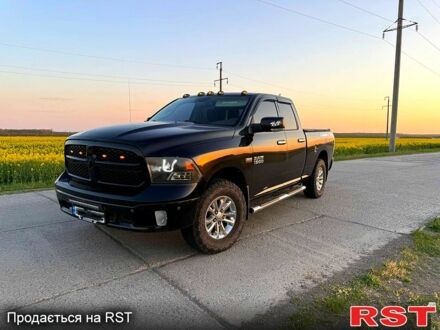 Чорний Додж RAM, об'ємом двигуна 5.7 л та пробігом 225 тис. км за 25000 $, фото 1 на Automoto.ua