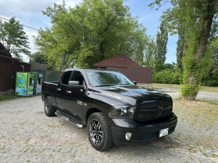 Чорний Додж RAM, об'ємом двигуна 5.7 л та пробігом 139 тис. км за 19941 $, фото 1 на Automoto.ua