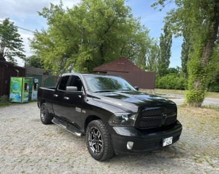 Чорний Додж RAM, об'ємом двигуна 5.7 л та пробігом 139 тис. км за 19941 $, фото 1 на Automoto.ua