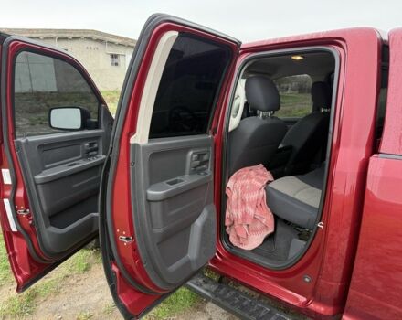 Красный Додж РАМ, объемом двигателя 4.7 л и пробегом 205 тыс. км за 9800 $, фото 9 на Automoto.ua