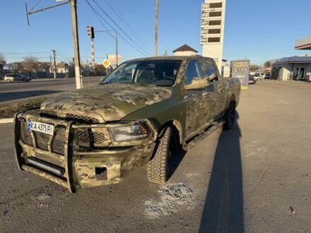 Красный Додж РАМ, объемом двигателя 5.7 л и пробегом 288 тыс. км за 8700 $, фото 1 на Automoto.ua