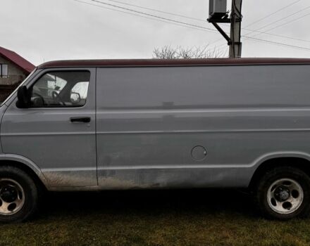 Серый Додж РАМ, объемом двигателя 3.9 л и пробегом 130 тыс. км за 4000 $, фото 2 на Automoto.ua