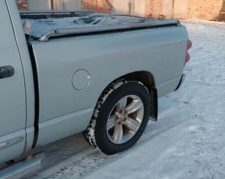 Серый Додж РАМ, объемом двигателя 5.7 л и пробегом 200 тыс. км за 10500 $, фото 5 на Automoto.ua