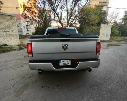 Сірий Додж RAM, об'ємом двигуна 5.7 л та пробігом 98 тис. км за 23589 $, фото 6 на Automoto.ua