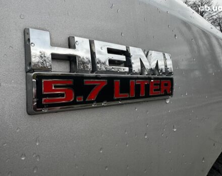 Сірий Додж RAM, об'ємом двигуна 5.7 л та пробігом 91 тис. км за 24490 $, фото 11 на Automoto.ua