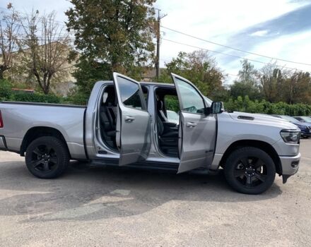 Серый Додж РАМ, объемом двигателя 5.7 л и пробегом 65 тыс. км за 41990 $, фото 16 на Automoto.ua