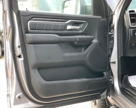 Серый Додж РАМ, объемом двигателя 5.7 л и пробегом 65 тыс. км за 41990 $, фото 36 на Automoto.ua