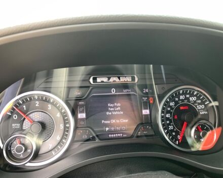 Серый Додж РАМ, объемом двигателя 5.7 л и пробегом 65 тыс. км за 41990 $, фото 33 на Automoto.ua