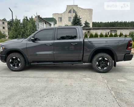 Сірий Додж RAM, об'ємом двигуна 5.7 л та пробігом 67 тис. км за 49500 $, фото 8 на Automoto.ua