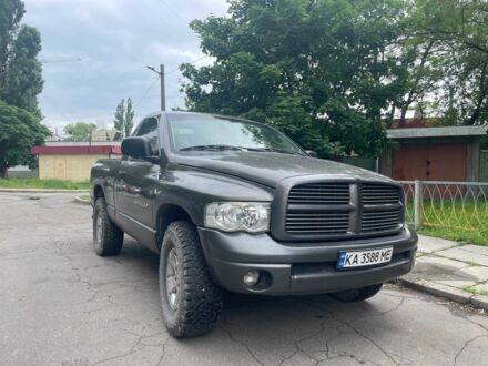 Додж RAM 2002 у Києві на Automoto.ua Сірий Додж RAM, об'ємом двигуна 4.7 л та пробігом 230 тис. км за 11999 $, фото 1 на Automoto.ua