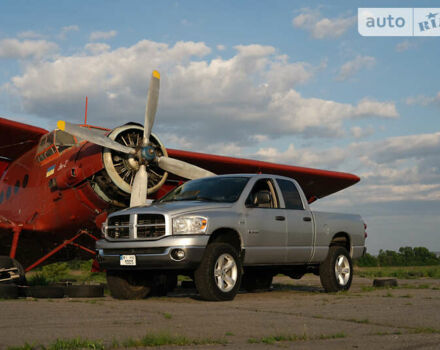 Сірий Додж RAM, об'ємом двигуна 5.7 л та пробігом 173 тис. км за 12700 $, фото 1 на Automoto.ua