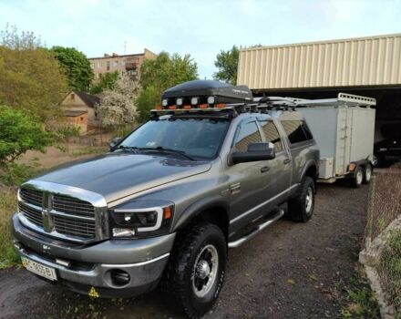 Серый Додж РАМ, объемом двигателя 5.7 л и пробегом 218 тыс. км за 17000 $, фото 1 на Automoto.ua