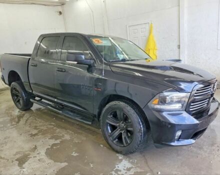 Серый Додж РАМ, объемом двигателя 5.7 л и пробегом 346 тыс. км за 8500 $, фото 1 на Automoto.ua