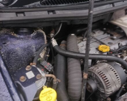 Синий Додж РАМ, объемом двигателя 2 л и пробегом 360 тыс. км за 3000 $, фото 6 на Automoto.ua