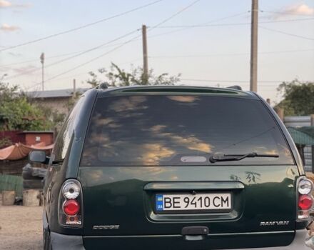 Зеленый Додж РАМ, объемом двигателя 3.3 л и пробегом 299 тыс. км за 3500 $, фото 2 на Automoto.ua