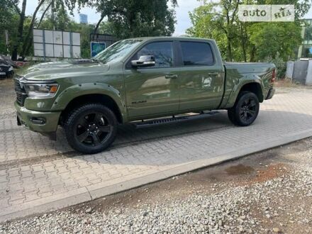 Зелений Додж RAM, об'ємом двигуна 5.7 л та пробігом 56 тис. км за 55741 $, фото 1 на Automoto.ua