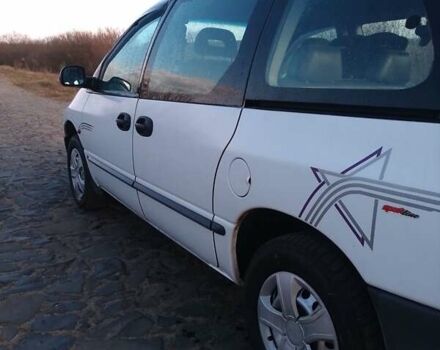 Білий Додж Ram Van, об'ємом двигуна 2.5 л та пробігом 400 тис. км за 3500 $, фото 1 на Automoto.ua