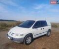Белый Додж Рам Ван, объемом двигателя 2.5 л и пробегом 440 тыс. км за 3400 $, фото 1 на Automoto.ua