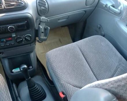 Білий Додж Ram Van, об'ємом двигуна 2.5 л та пробігом 407 тис. км за 3100 $, фото 3 на Automoto.ua