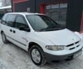 Білий Додж Ram Van, об'ємом двигуна 2.5 л та пробігом 400 тис. км за 3600 $, фото 1 на Automoto.ua