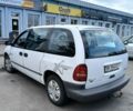 Білий Додж Ram Van, об'ємом двигуна 2.5 л та пробігом 400 тис. км за 2500 $, фото 2 на Automoto.ua